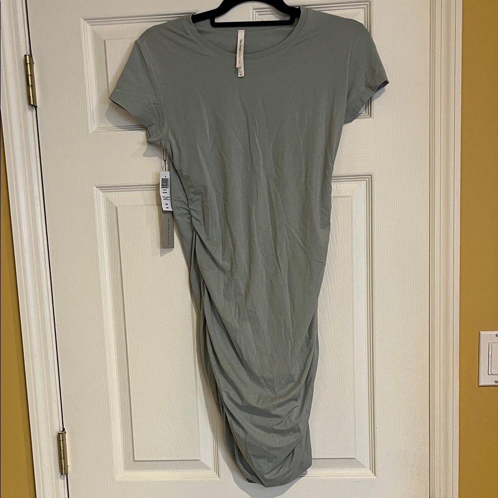 ARITZIA BABATON Women’s Sage Green Short Sleeve Ruched NWT T-Shirt Dress Sz M